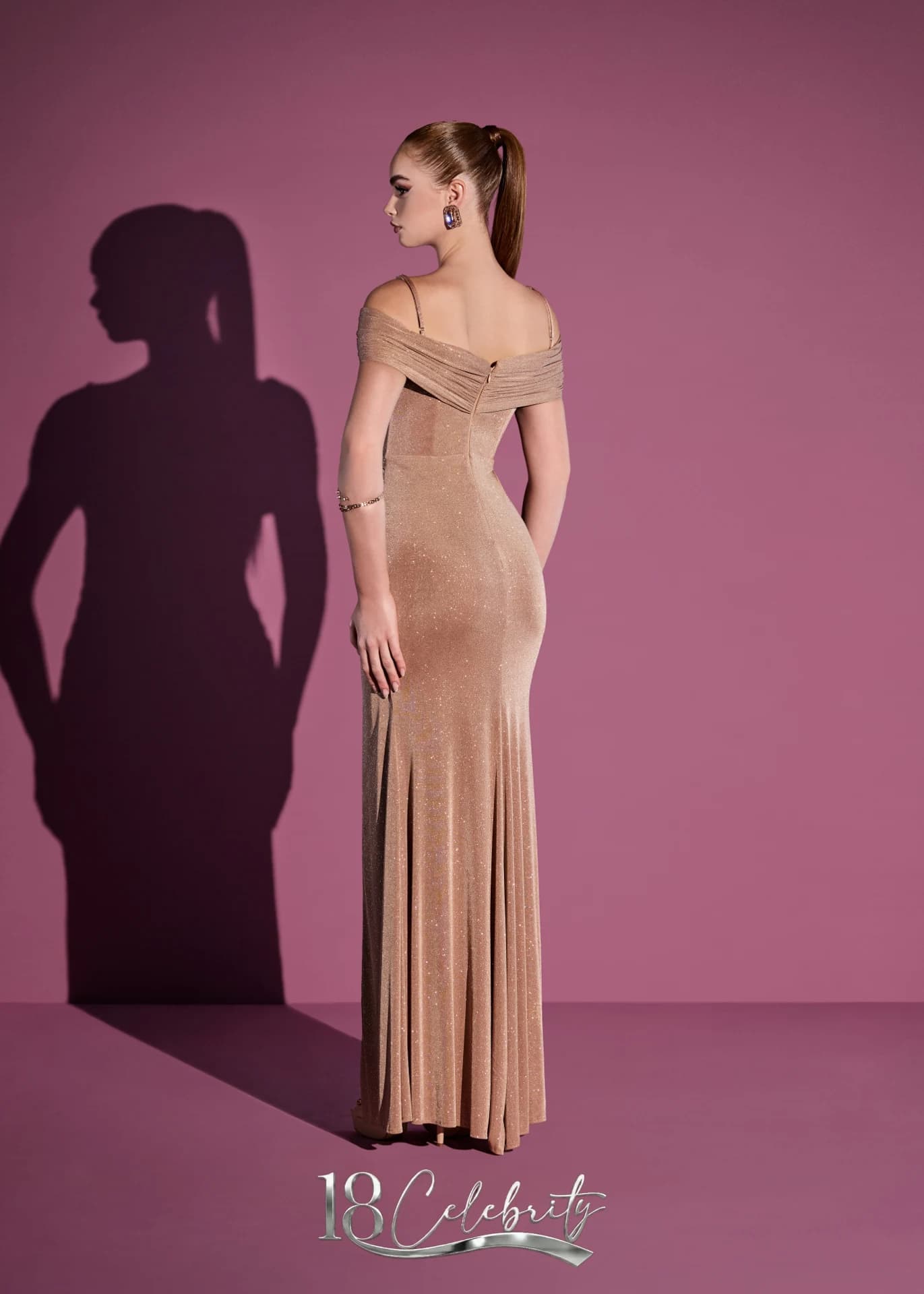 18 Celebrity 22